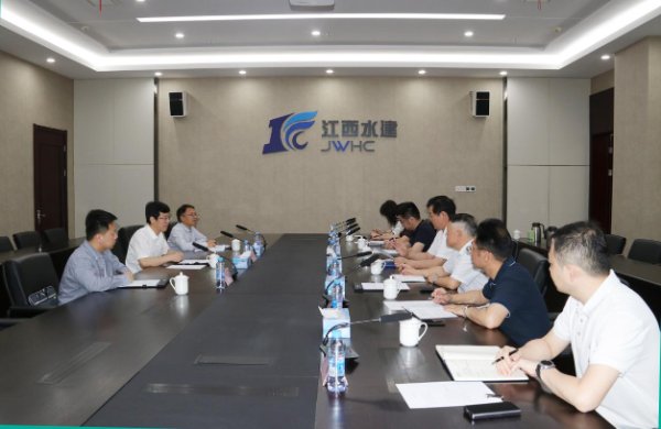 省政协委员、省水利厅党组书记、厅长罗传彬莅临新宝GG调研指导